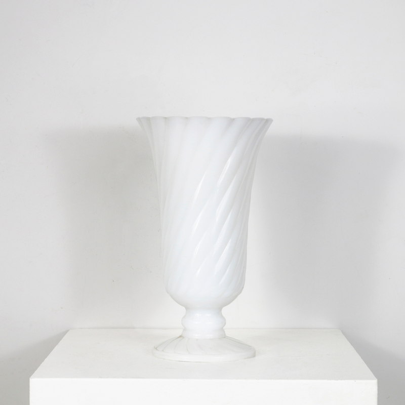 Vase opaline DEBEAULIEU