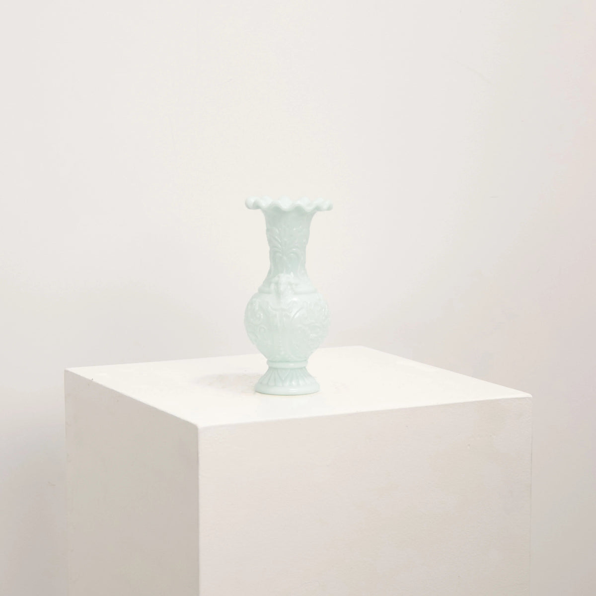 Soliflore Baroque en Opaline Turquoise DEBEAULIEU