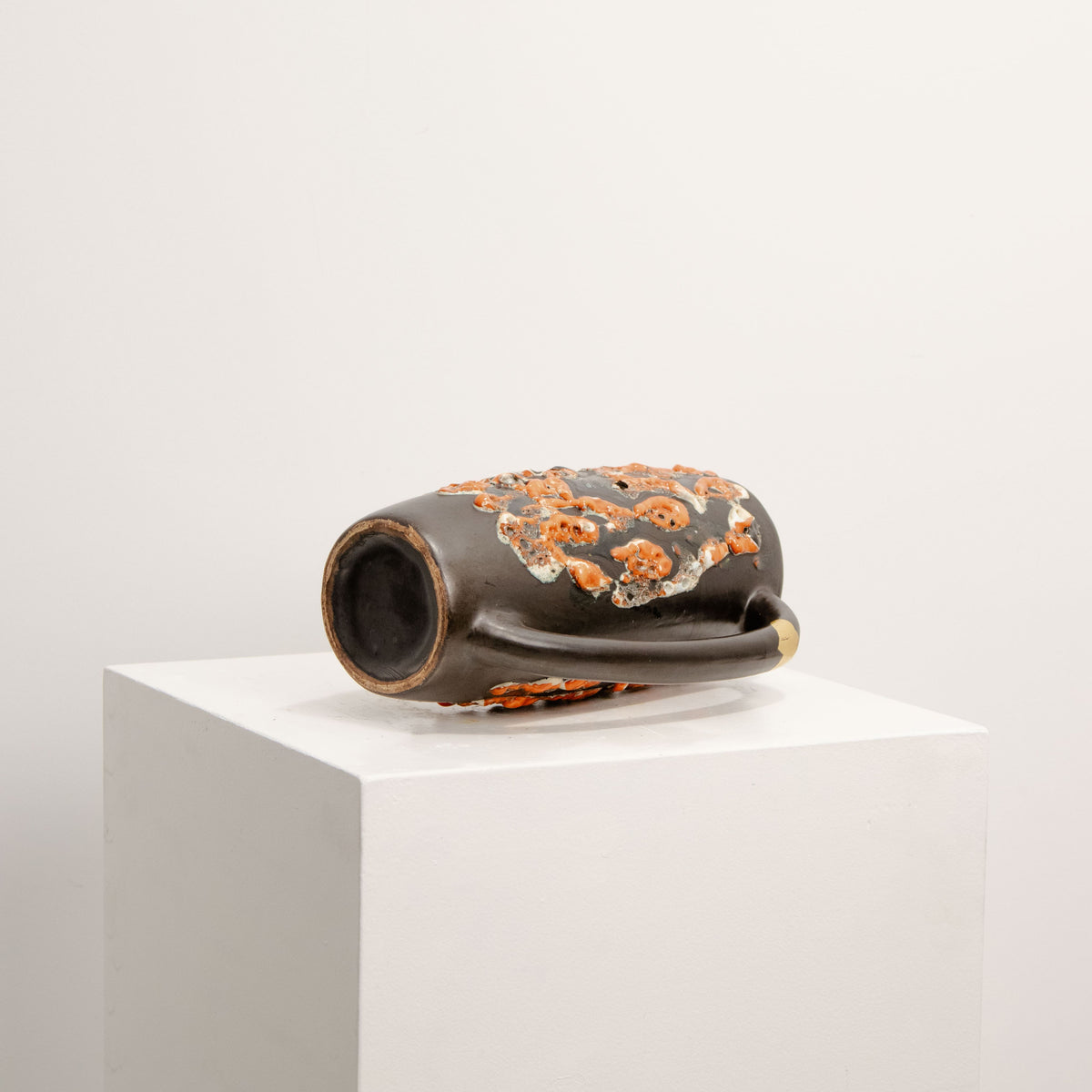Pichet Sculptural Fat Lava DEBEAULIEU