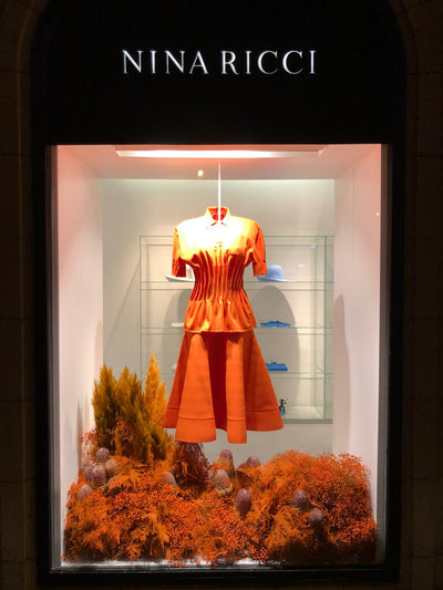 NINA RICCI, VITRINES "COLOR BLOCK"